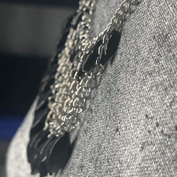 Necklace collar costume jewelry silver tone and black faux jewels chain link - Picture 5 of 9
